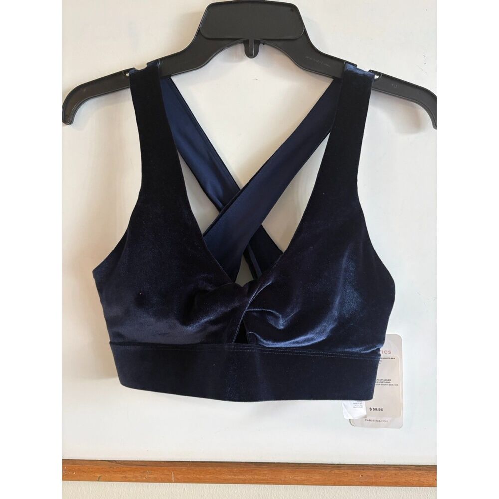 Fabletics Oasis Velour Sports Bra NWT Navy Twist-Front Crisscross Back, Size M